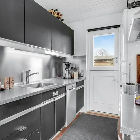 Beautiful In With Kitchen * אוטרופ