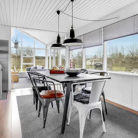 Vakantiehuis Beautiful In With Kitchen Otterup